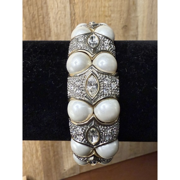 lanciani Jewelry - Vintage costume Jewelry Pearl & Crystal Stunning Bracelet –Grandmacore chic